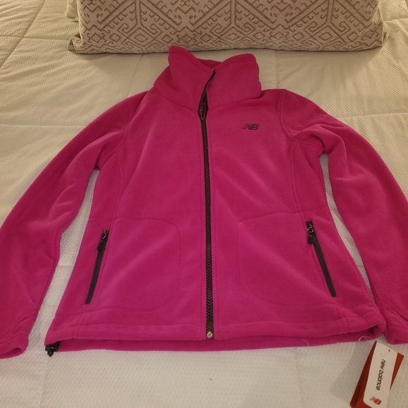 NB Jacket - Picture 5 of 5